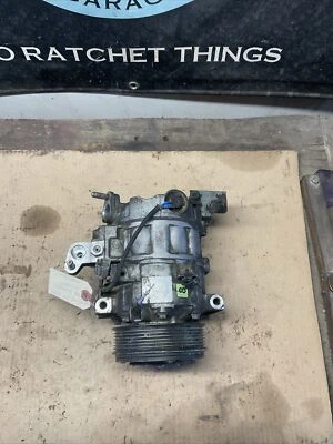 Compressor de ar condicionado 07-09 Infiniti G35 Nissan 350Z 92600-JK200 - Imagem 1 de 4