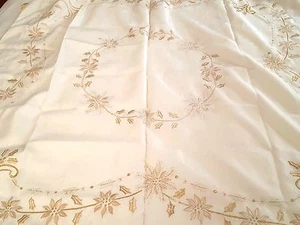 Tovaglia Poinsettia reversibile ricamata oro 49" mq angoli nappa nuova - Foto 1 di 6