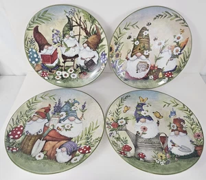 Lote de 4 platos de cena certificados International Garden Gnomos Elf Grow Garden 11" - Imagen 1 de 10