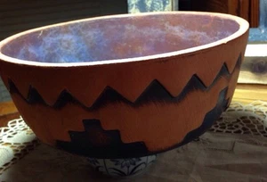 POTTERY  bowl;  carved aztec design outside high gloss glaze inside marked USA - Picture 1 of 10