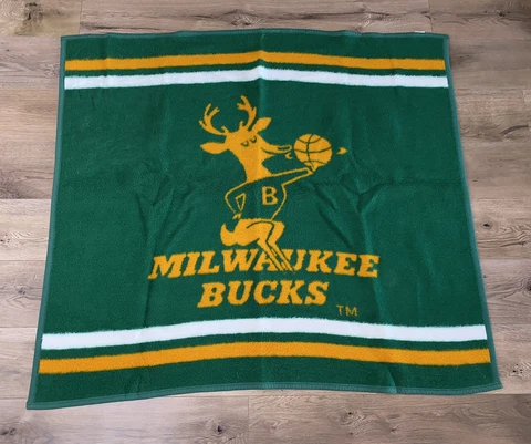 Vintage 80s Biederlack MILWAUKEE BUCKS Reversible Blanket Fleece NBA 56"x48” USA Cover