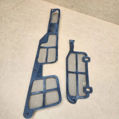 84-96 C4 Corvette Parabrisas Brazo Capucha Pantalla Juego PAR USADO DEFECTO Foto 1 de 4