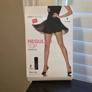 Size Queen Jet Black Hanes 2 Pairs Style Essentials Regular Top Pantyhose - Picture 1 of 4