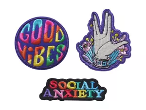 Lot 3 Patchs écusson thermocollant : Salut vulcain, Good Vibes & Social Anxiety. - Imagen 1 de 2
