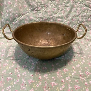 Olla grande de latón martillada antigua de 11" con asas olla para caramelos - Imagen 1 de 5