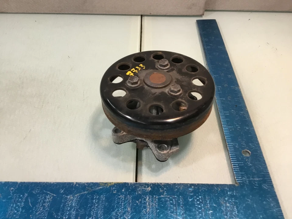 01-05 丰田普锐斯发动机汽油水冷却泵原始设备制造商 E — 第 1/4 张图片