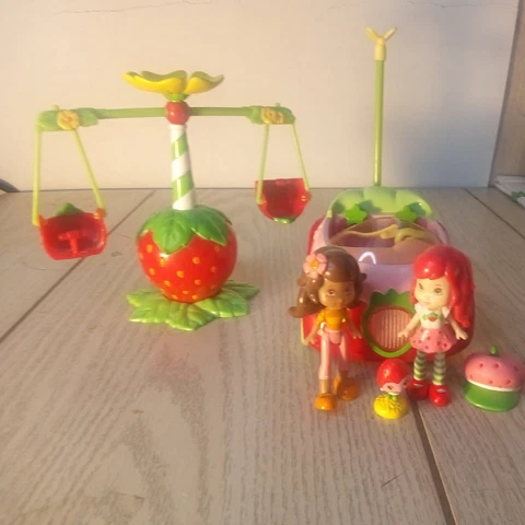 Strawberry shortcake set Cover