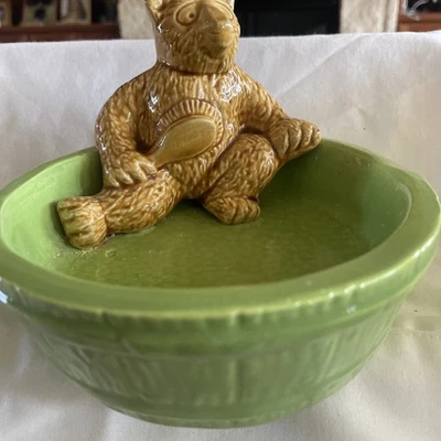 Vintage Bear Barrel Ceramic Soap Dish Bath Decor Rare Baylor Univ. Green & Gold - Image 1 of 4