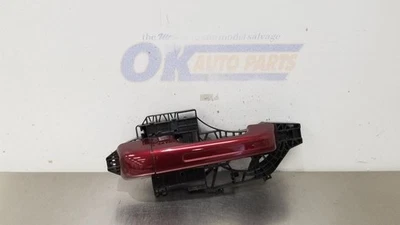 21 DODGE RAM 1500 CARROCERÍA NUEVA MANIJA PUERTA EXTERIOR PASAJERO TRASERO DOBLE CABINA BORGOÑA Foto 1 de 4