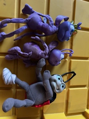 A BUGS LIFE PRINCESA ATTA Y UNO MÁS PEQUEÑO MATTEL Vintage Lady Bug Foto 1 de 4