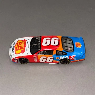 De colección 1999 DARRELL WALTRIP NASCAR 1:24 DIECAST BANK EN CAJA Big Kmart Race Car Foto 1 de 4