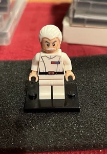 LEGO Star Wars Admiral (Colonel) Wullf Yularen sw0633 Set 5002947 - Picture 1 of 5