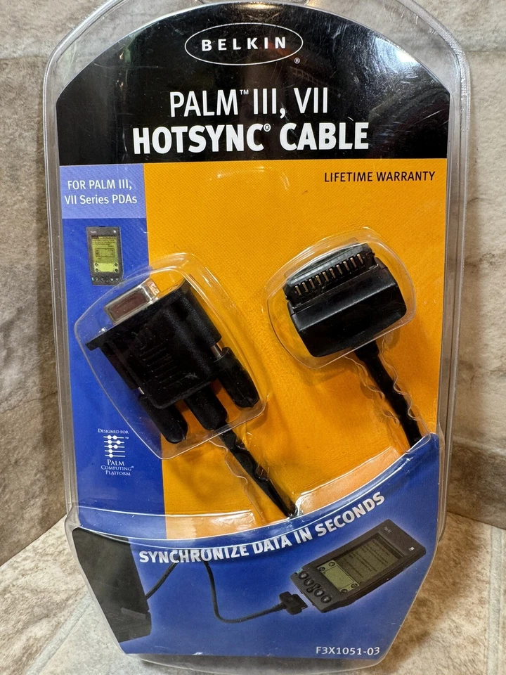 Belkin HotSync Cable for Palm III, VII,F3X1051-03, Synchronize Data In Seconds - Image 1 of 4