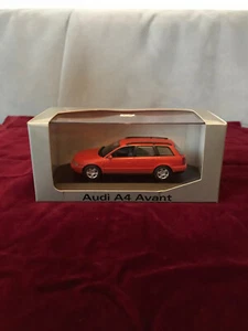 Modellauto Audi A4 Avant 1:43 rot Minichamps originalverpackt - Bild 1 von 4