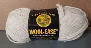 Brezo natural marca Lion Wool-Ease 3 oz 197 yardas 4 mediano 1 madeja - Imagen 1 de 4