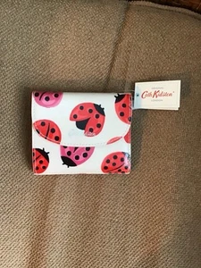 Cath Kidston Small Foldover Wallet Love bugs - Bild 1 von 6