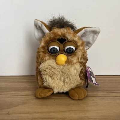 1998 Furby 80-700 жираф коричневый желтовато-коричневый с ярлыком не работает - Изображение 1 из 4
