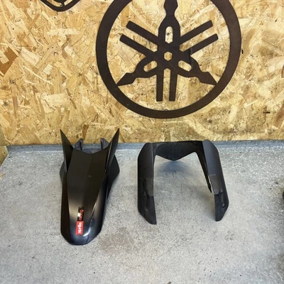 Guardabarros delantero Aprilia Dorsoduro 750 2009 abrazador OEM genuino  Foto 1 de 4