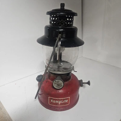 Vintage Kamplite Lantern Model LRL-21  - Image 1 of 4