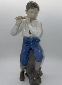 Bing & Grondahl B&G BOY WITH FLUTE EXCELLENT CONDITION #1897 - Picture 1 of 8