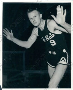 1940 Utah State Aggies Basketball Guard Ray Lindquist Press Photo - Picture 1 of 2