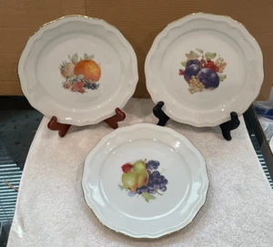 VINTAGE SCHIRNDING BAVARIA BREAD SALAD PLATES SCALLOPED EDGE SET OF 3 - Picture 1 of 12