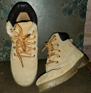 Stride Rite Beckett Work Hiking Boots Wheat Beige Brown Shoes Size 1 Boys *W24 - Picture 1 of 9