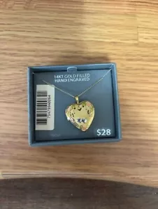14k Gold Filled Etched "MOM" Heart Necklace Pendant Photo Locket 18" Necklace - Picture 1 of 1