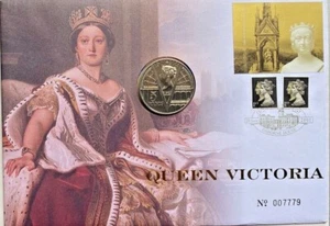 Cubierta de moneda de £5 y 3 estampillas de la reina Victoria de la Casa de la Moneda Real 1901-2001 - Imagen 1 de 2