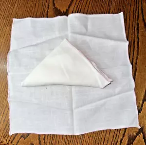 2 X Vintage White With Thin Pink Edge Linen Handkerchiefs 11.5 X11.5 In Matching - Picture 1 of 4