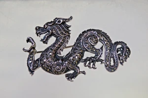 Vintage Chinesische Drachen Brosche Funkelnder Markasit Sterling 925 Rotes Auge Anstecknadel - Bild 1 von 4