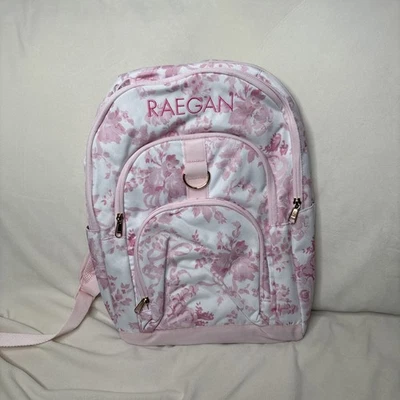 Mochila Grande Pottery Barn Gear-Up LoveShackFancy Rosa Damasco Monograma “Raegan” Foto 1 de 4