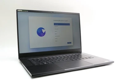 15" QHD Razer Blade 15 Rz09-0485, i7-13800H, 16GB, 1TB SSD, RTX 4060 - Image 1 of 4