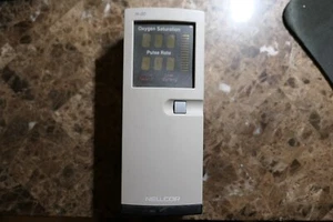 Nellcor N-20 Pulse Oximeter - Picture 1 of 2