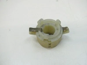 BOSCH Volvo 940 960 240 Lampenfassung Heckleuchte 1372041 - Picture 1 of 1