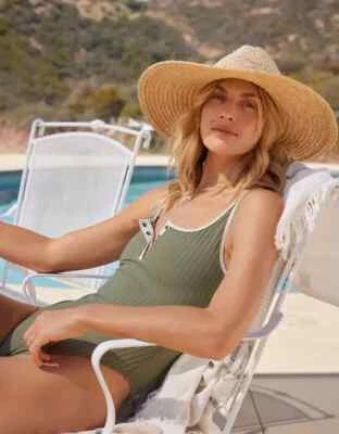 Maiô Aerie Wide Rib Henley atrevido peça única pequeno verde oliva - Imagem 1 de 4