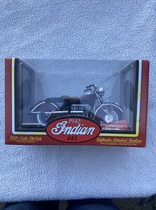 Red TootsieToy Diecast 1942 Indian 442 Motorcycle #3300 1/10th Scale MIB - Picture 1 of 7