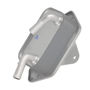 1x Engine Oil Cooler for Audi A4/A6/S4/Q5/VW Touareg 06E117021G 2005-15 Aluminum - Picture 1 of 12