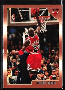 1998-99 Topps Michael Jordan Chicago Bulls #77 - Picture 1 of 2