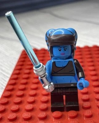 LEGO Star Wars Episode 3 Aayla Secura Minifigure (SW0833) - Image 1 of 4
