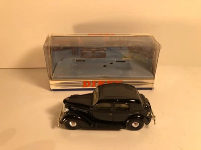 Matchbox DINKY 1950 FORD V8 PILOT DY-5 w/ box - Image 1 of 4