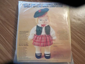 Kit bambola Campbell Kid GIRL vintage 1980 nuovo con scatola rossa a quadri * gilet verde e tam - Foto 1 di 2