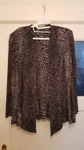 Georgedé Cardigan / Blazer mit Schößchen, taupe mit schwarzem Muster, Größe 48 - Bild 1 von 3