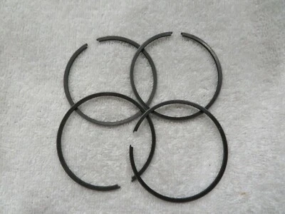 Suzuki NOS OEM T250 T305 TC305 1969-1975 0.50mm Over Piston Rings 12140-18720 Foto 1 de 2