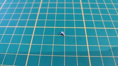 Borne électrique 54K n°54 pièce détachée Renault R8 Gordini 1/8 Eaglemoss A67 - Photo 1/2