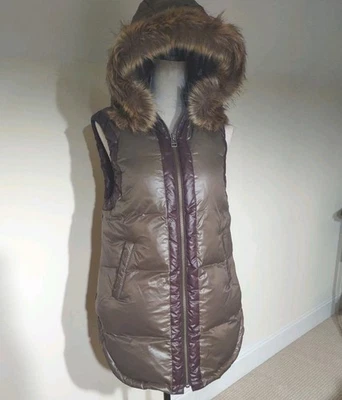 Chaleco acolchado Sundance ALPINE WALK con cremallera frontal capucha de piel sintética M marrón oliva  Foto 1 de 4