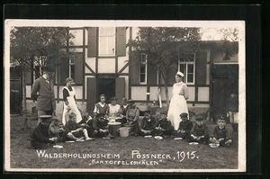 AK Pössneck, Walderholungsheim Pössneck 1915 - Kinder beim Kartoffelschälen 191  - Picture 1 of 2