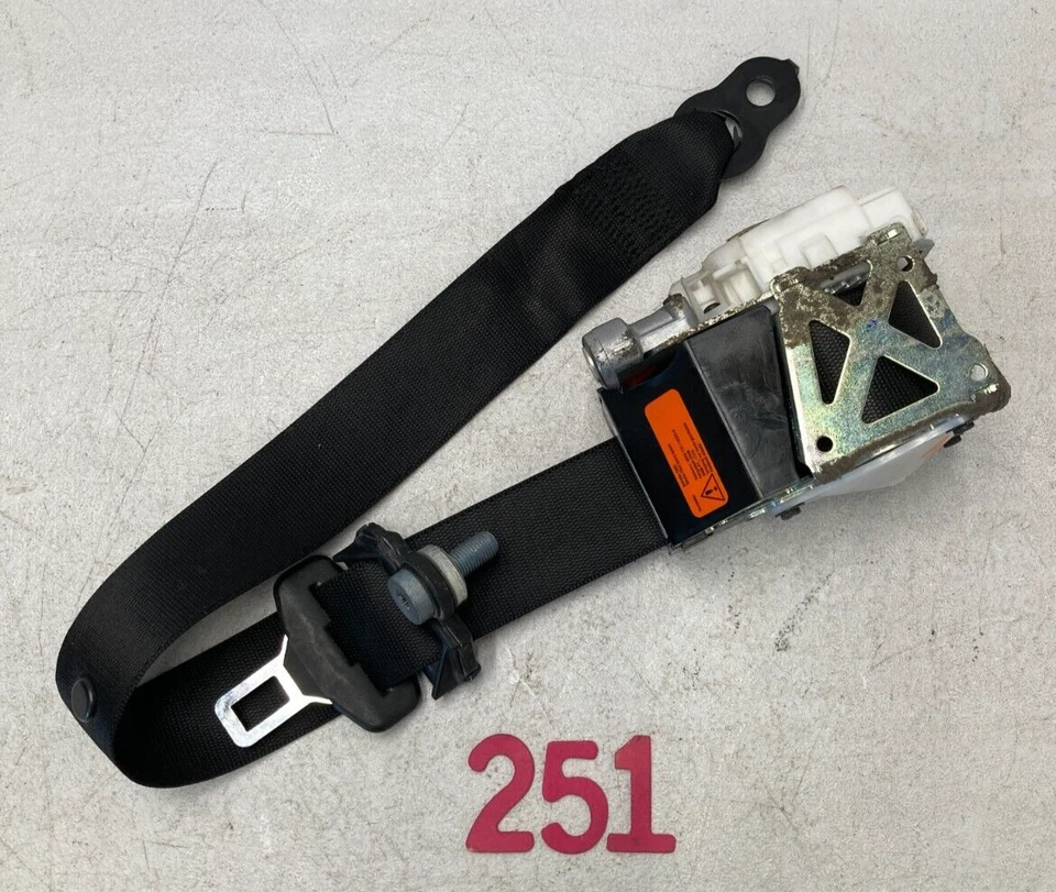 05-06 梅赛德斯奔驰 SLK 350 乘客右前座皮带收回器 原始设备制造商 — 第 1/4 张图片