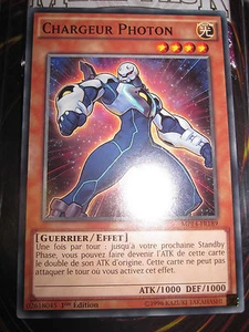 YU-GI-OH! MEGA-PACK BOÎTE 2014 COM CHARGEUR PHOTON MP14-FR189 MINT FRANCAIS - Picture 1 of 1
