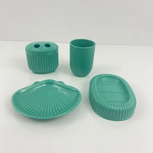 Vintage Green Plastic Ribbed Bathroom Set Toothbrush Holder Soap Dish Tumbler & - Picture 1 of 6